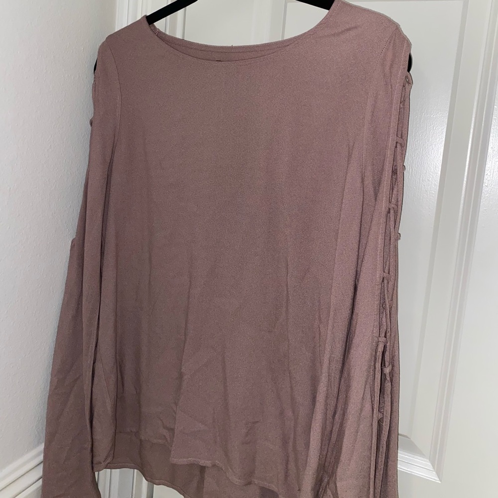 Michael Lauren XS mauve long sleeve top with ties on sleeves